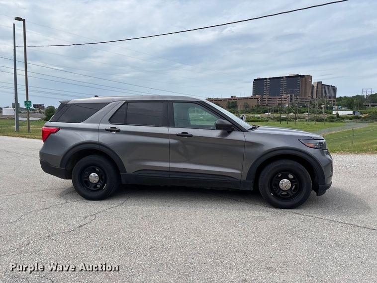 image for item FC4712 2023 Ford Explorer Police SUV