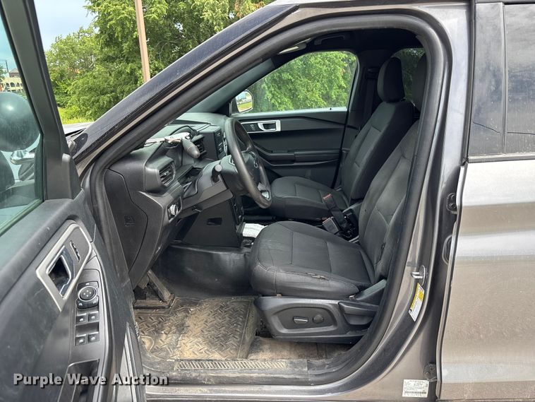 image for item FC4712 2023 Ford Explorer Police SUV