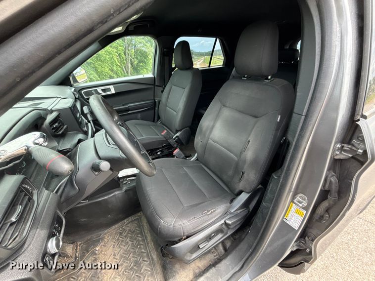image for item FC4712 2023 Ford Explorer Police SUV