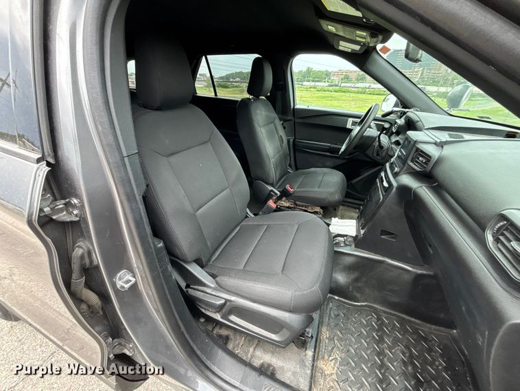 image for item FC4712 2023 Ford Explorer Police SUV