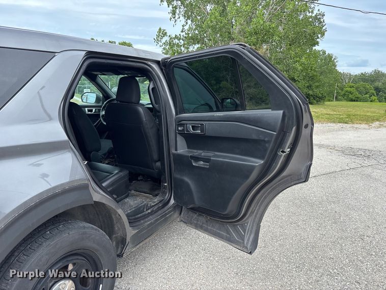 image for item FC4712 2023 Ford Explorer Police SUV