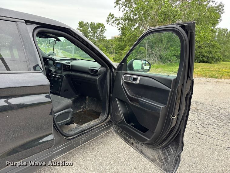 image for item FC4713 2020 Ford Explorer SUV