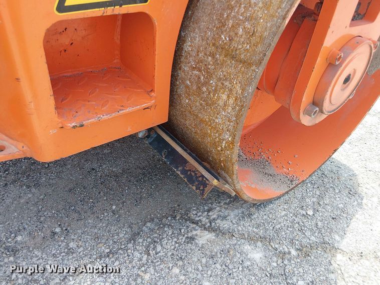 image for item FC4715 1996 Hamm HD 12 double drum vibratory roller