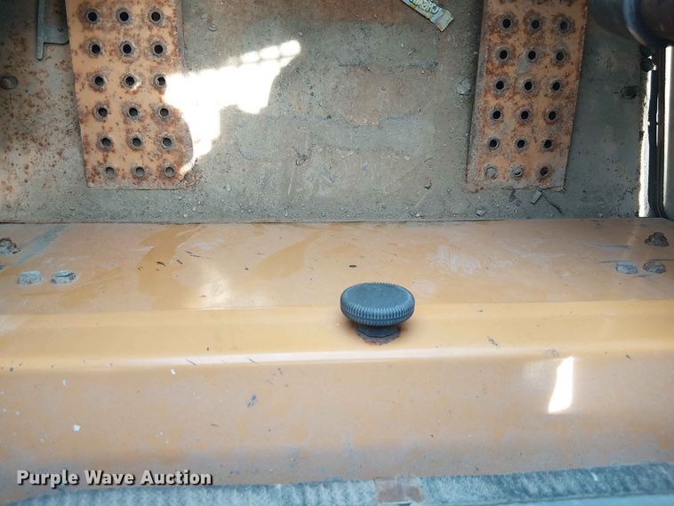 image for item FC4718 1996 Case 1845C skid steer loader