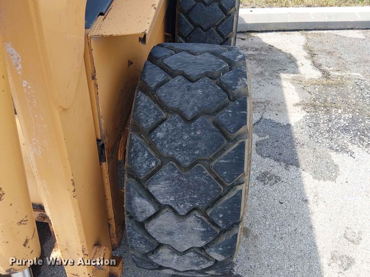 image for item FC4718 1996 Case 1845C skid steer loader