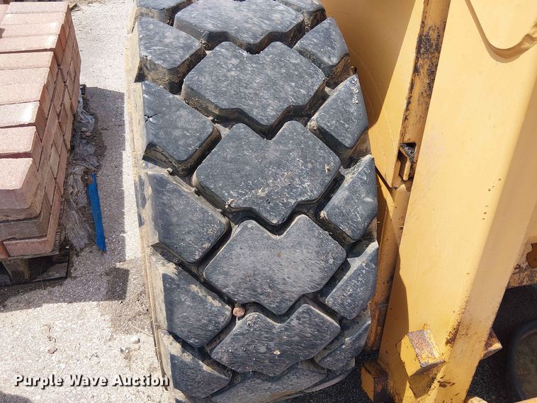 image for item FC4718 1996 Case 1845C skid steer loader