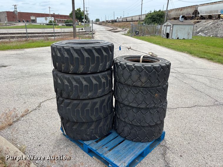 image for item FC4720 (8) skid steer tires