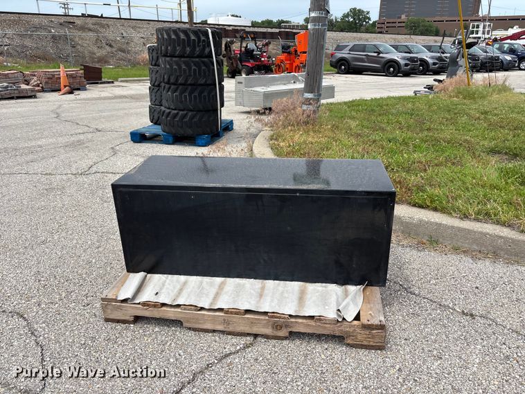 image for item FC4721 Knapheide toolbox