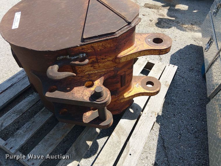 image for item FC4722 Excavator bucket