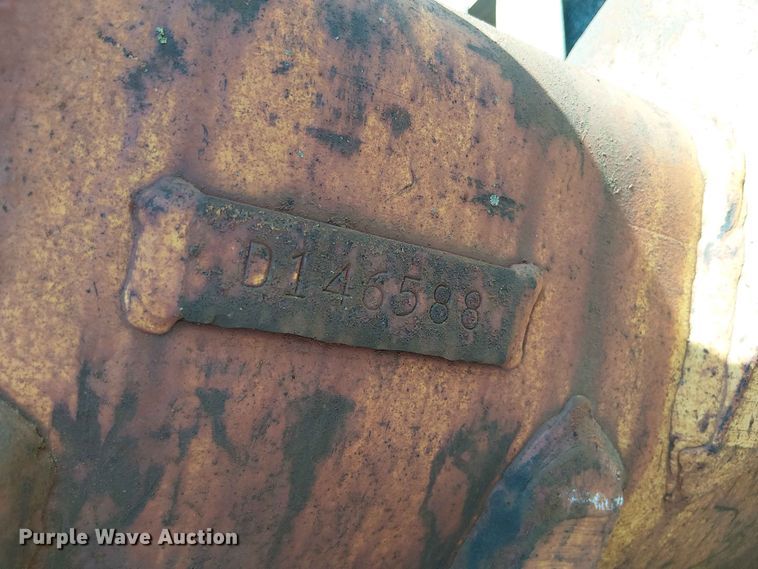 image for item FC4722 Excavator bucket