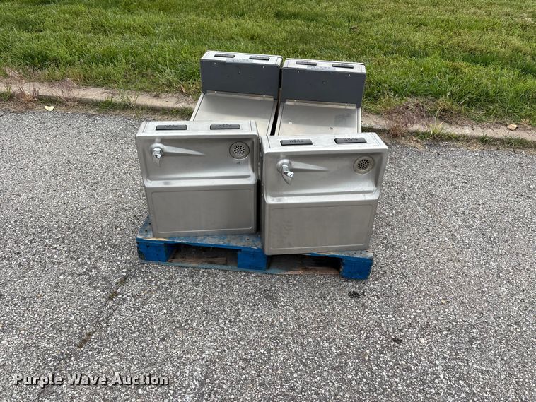 image for item FC4733 (4) water fountains