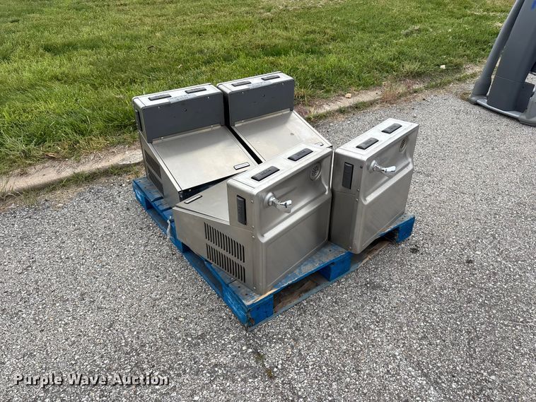 image for item FC4733 (4) water fountains
