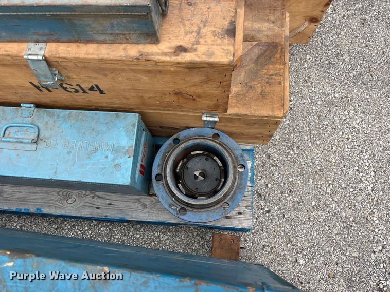 image for item FC4735 Line tapping machine