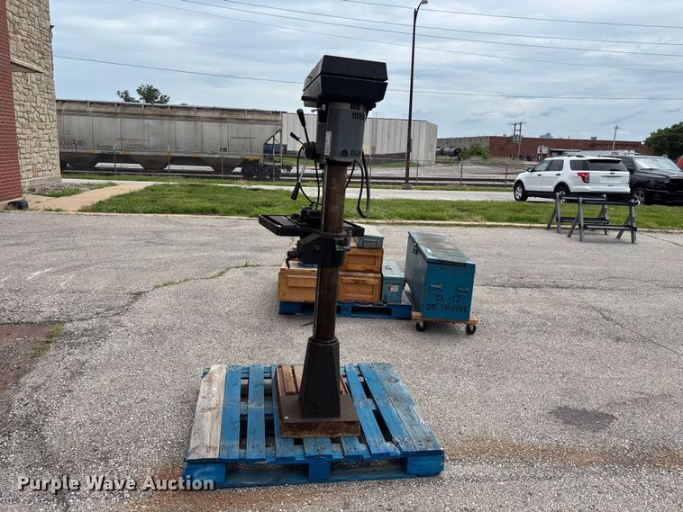 image for item FC4736 Dayton 6W281C drill press
