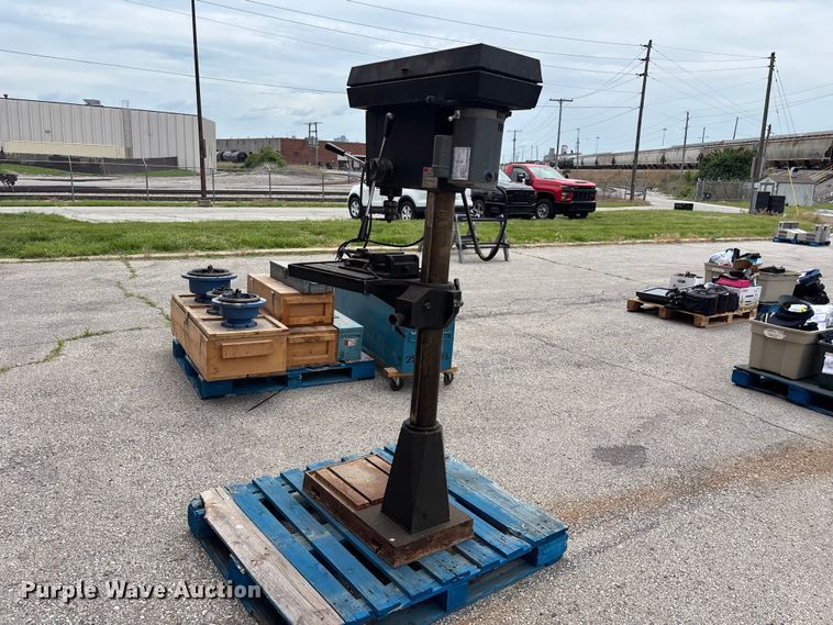 image for item FC4736 Dayton 6W281C drill press
