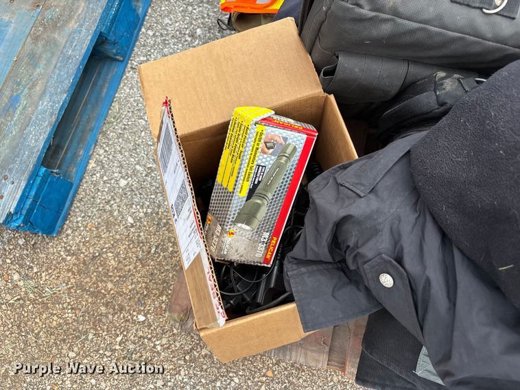 image for item FC4737 Police equipment