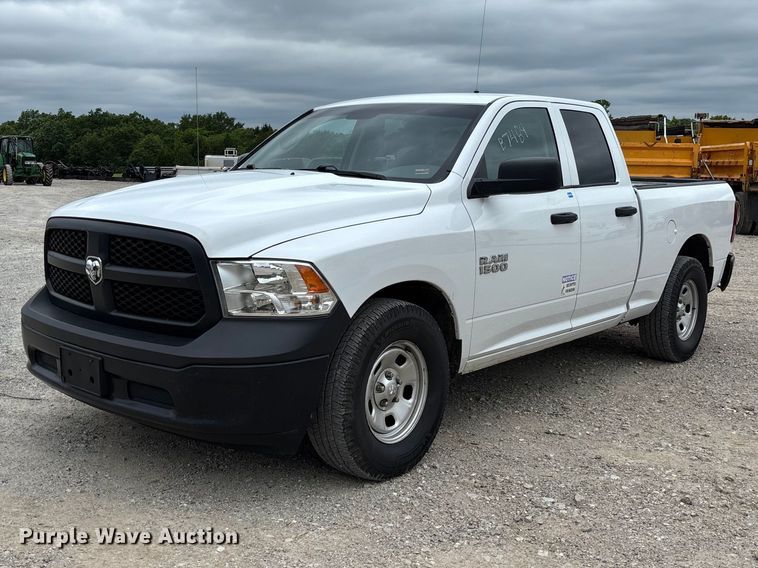image for item FC5814 2017 RAM 1500 Ext. Cab pickup truck