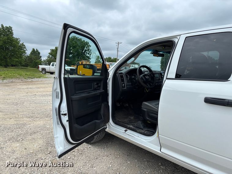 image for item FC5814 2017 RAM 1500 Ext. Cab pickup truck