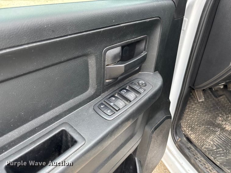 image for item FC5814 2017 RAM 1500 Ext. Cab pickup truck