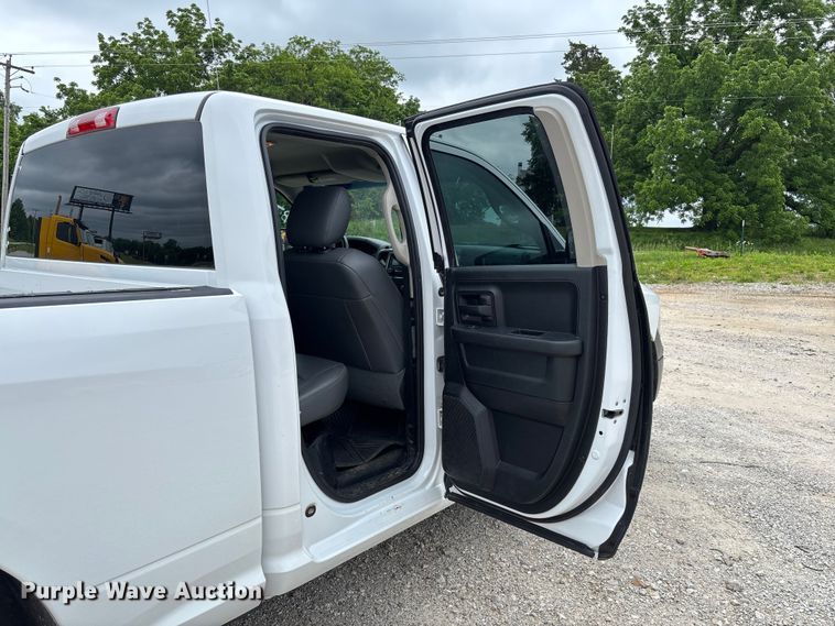 image for item FC5814 2017 RAM 1500 Ext. Cab pickup truck