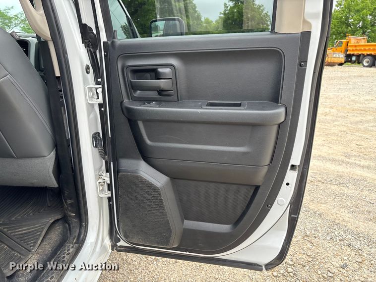 image for item FC5814 2017 RAM 1500 Ext. Cab pickup truck