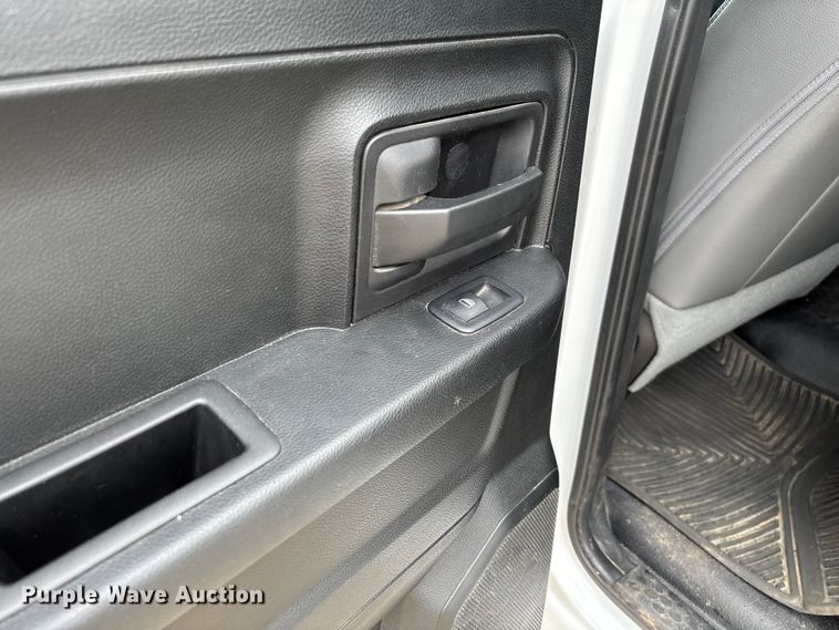 image for item FC5814 2017 RAM 1500 Ext. Cab pickup truck