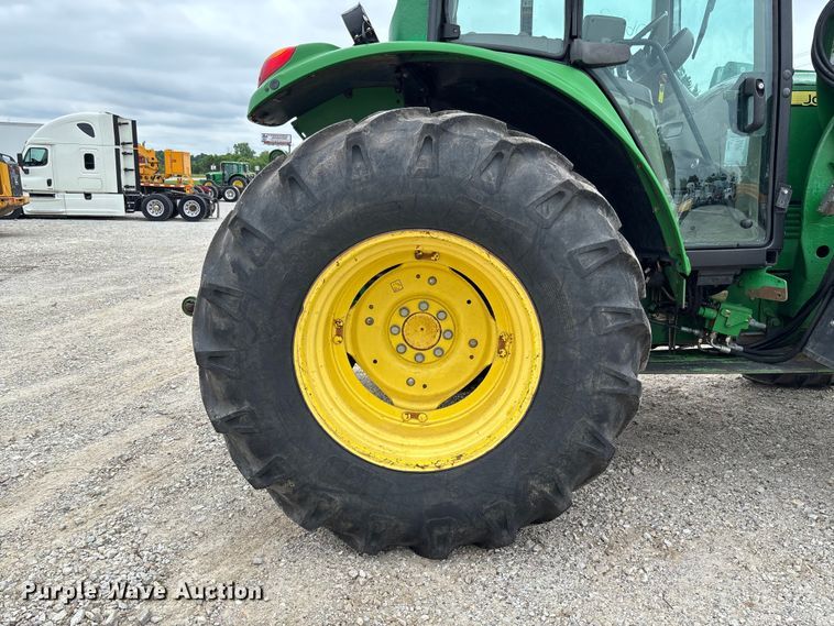 image for item FC5817 2009 John Deere 6430 MFWD tractor