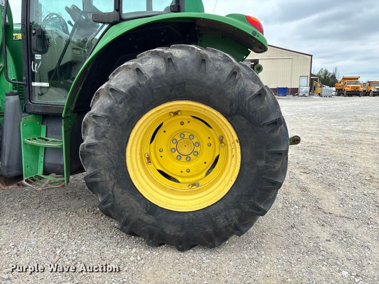 image for item FC5817 2009 John Deere 6430 MFWD tractor