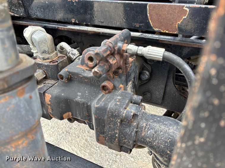 image for item FC5818 2005 International 7400 dump truck