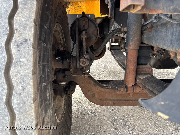 image for item FC5818 2005 International 7400 dump truck