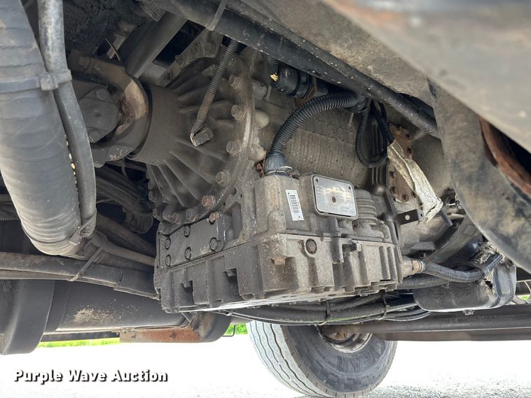 image for item FC5818 2005 International 7400 dump truck