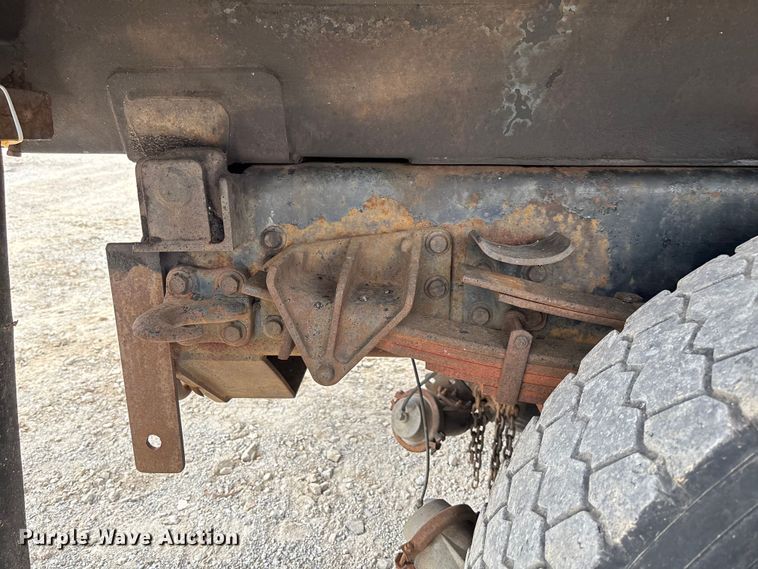 image for item FC5818 2005 International 7400 dump truck