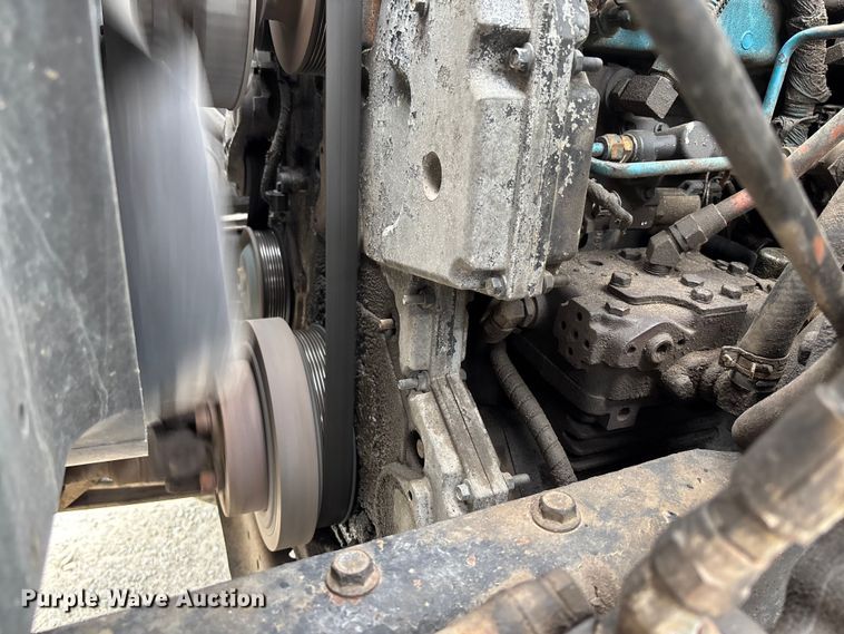 image for item FC5818 2005 International 7400 dump truck
