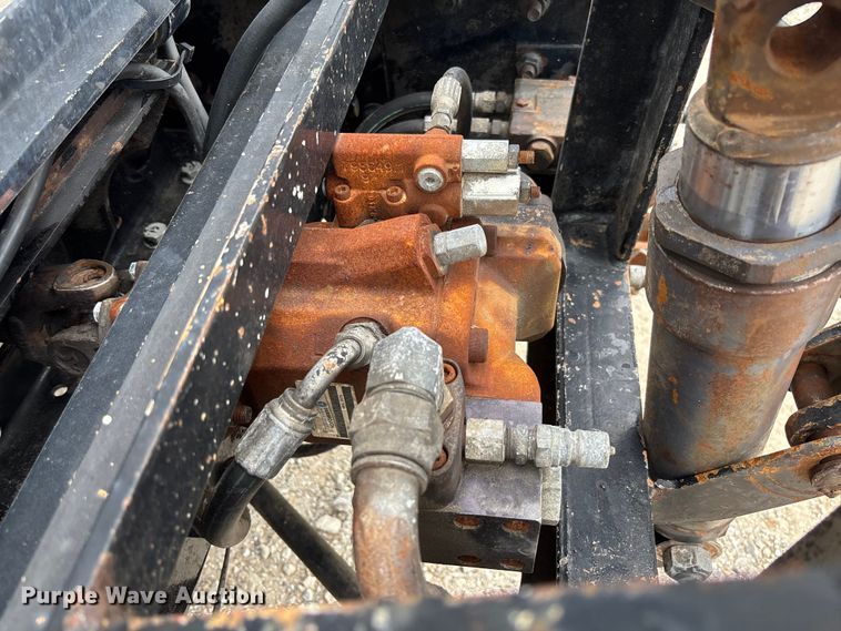 image for item FC5819 2005 International 7400 dump truck