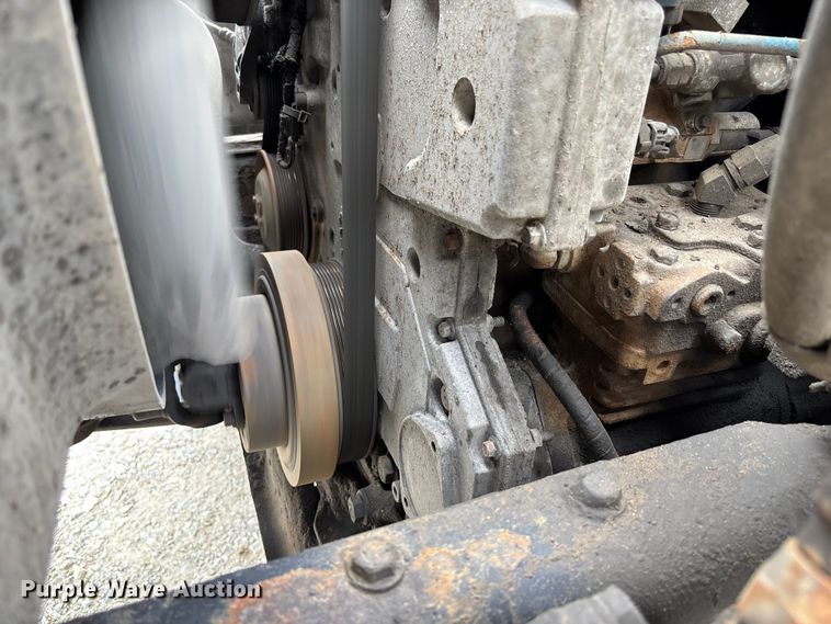 image for item FC5819 2005 International 7400 dump truck