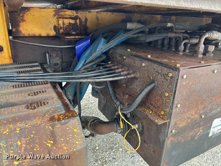 image for item FC5820 2006 International 7400 flatbed truck