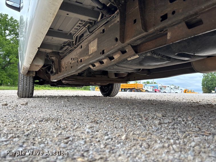 image for item FC5821 2013 Chevrolet Express 3500 van