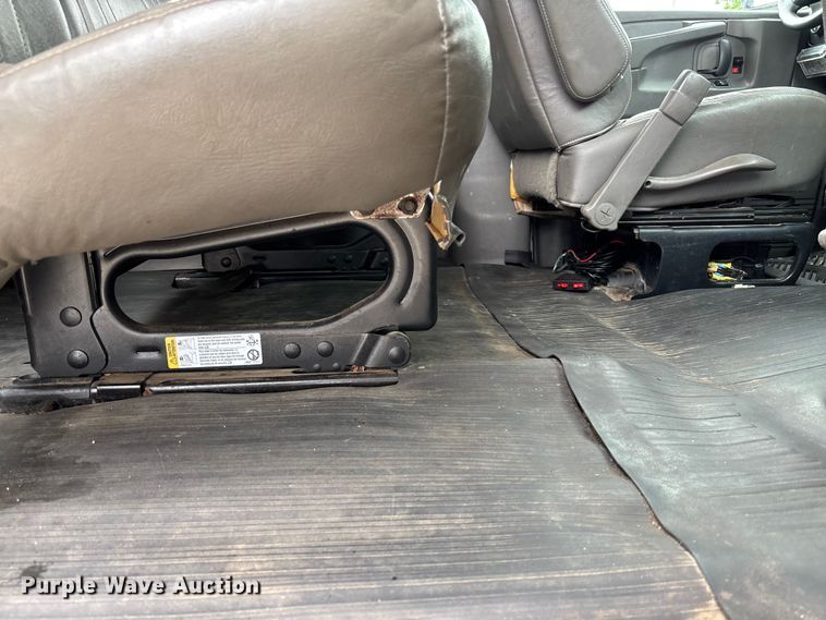 image for item FC5821 2013 Chevrolet Express 3500 van