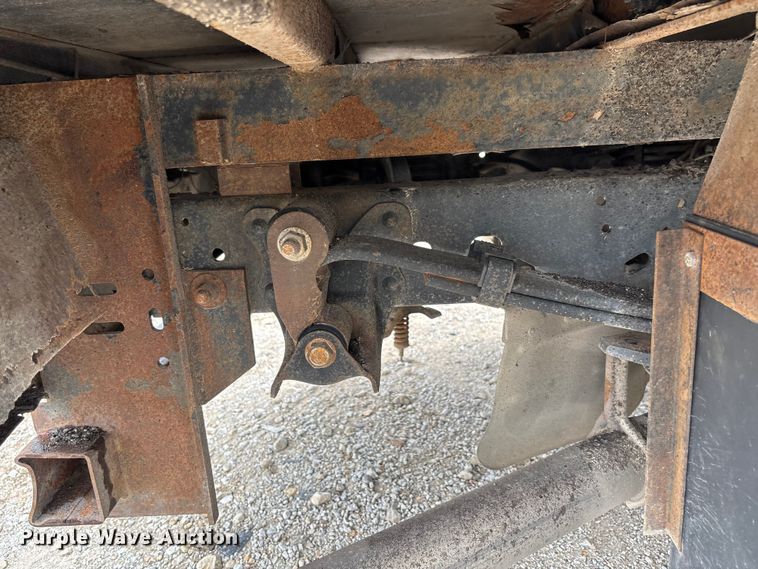 image for item FC5842 2016 Ford F250 Super Duty Crew Cab flatbed pickup truck