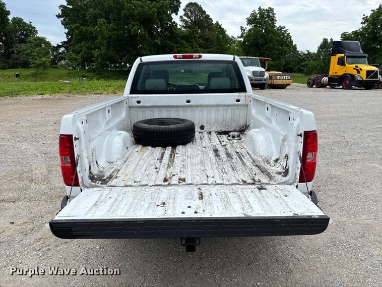image for item FC5843 2013 Chevrolet Silverado 1500 Ext. Cab pickup truck