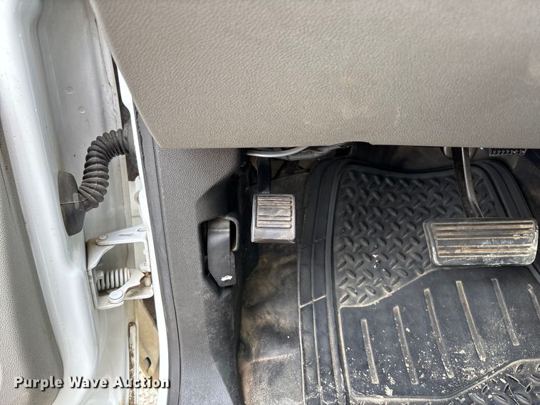 image for item FC5843 2013 Chevrolet Silverado 1500 Ext. Cab pickup truck