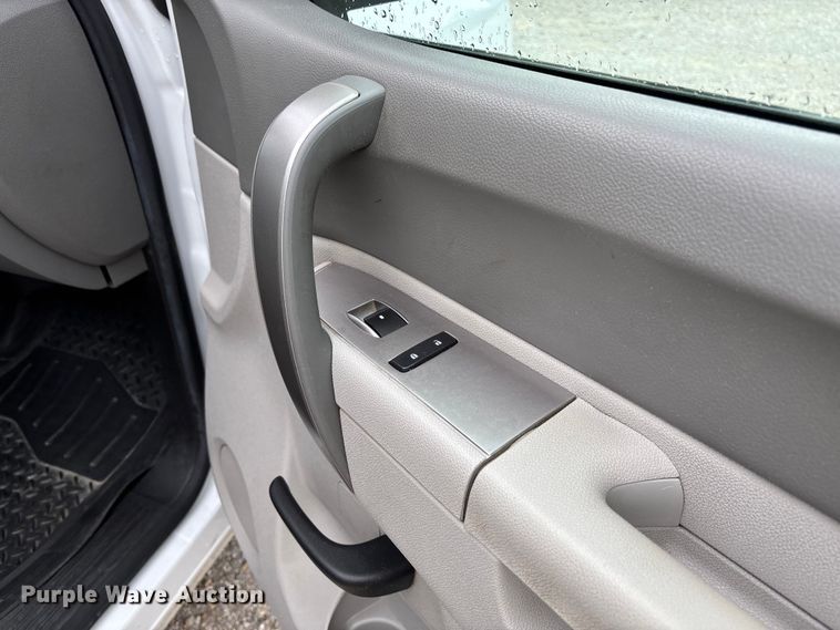 image for item FC5843 2013 Chevrolet Silverado 1500 Ext. Cab pickup truck