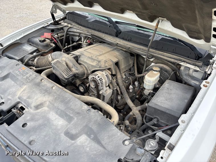image for item FC5843 2013 Chevrolet Silverado 1500 Ext. Cab pickup truck