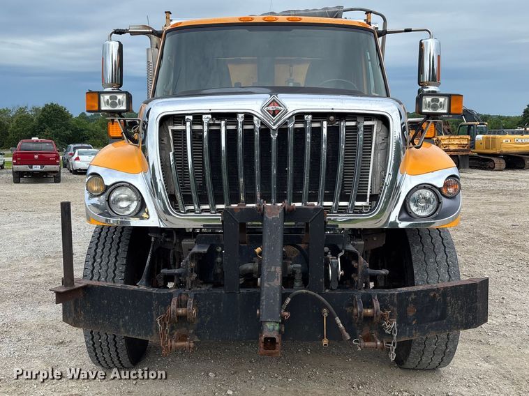 image for item FC5844 2010 International 7500 dump truck