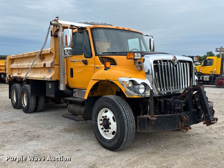 image for item FC5844 2010 International 7500 dump truck