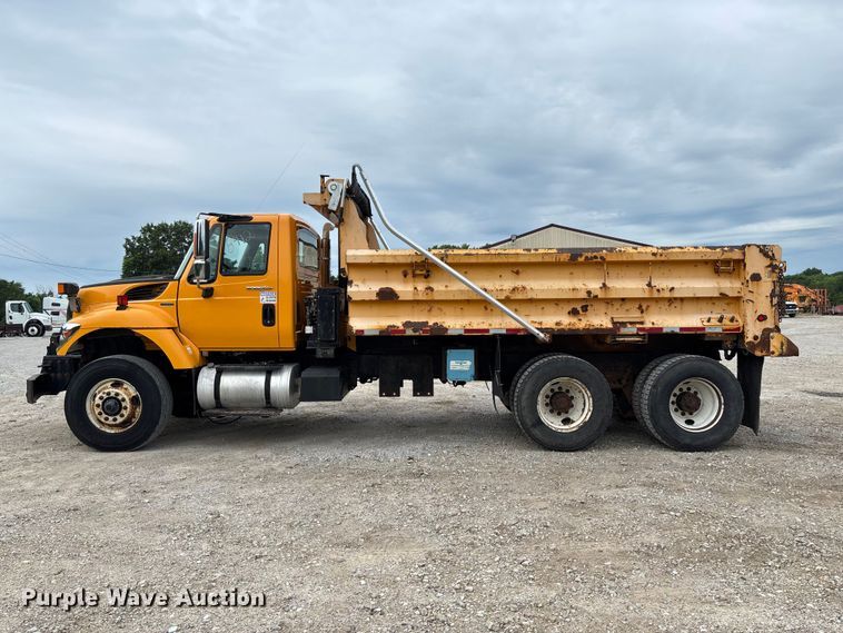 image for item FC5844 2010 International 7500 dump truck
