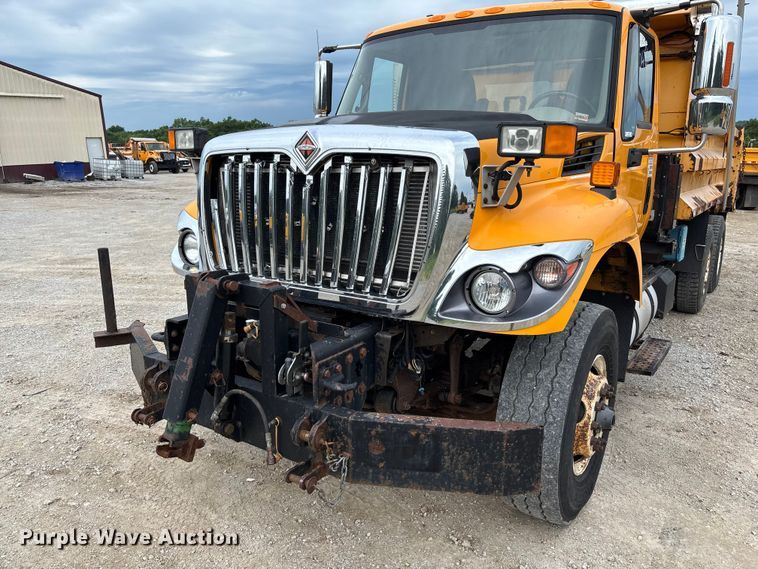image for item FC5844 2010 International 7500 dump truck