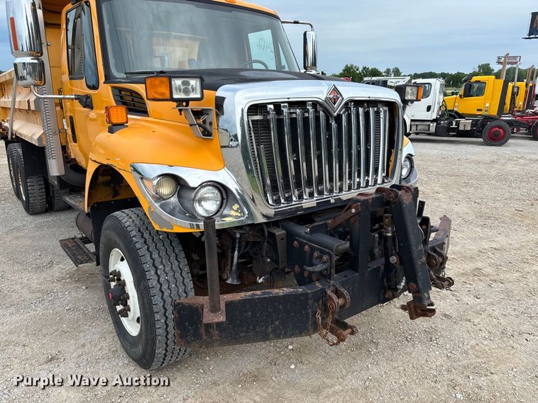 image for item FC5844 2010 International 7500 dump truck