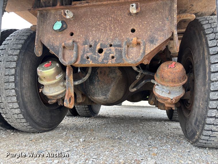 image for item FC5844 2010 International 7500 dump truck