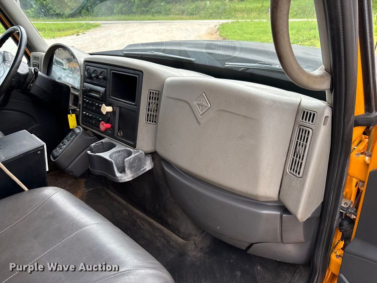 image for item FC5844 2010 International 7500 dump truck